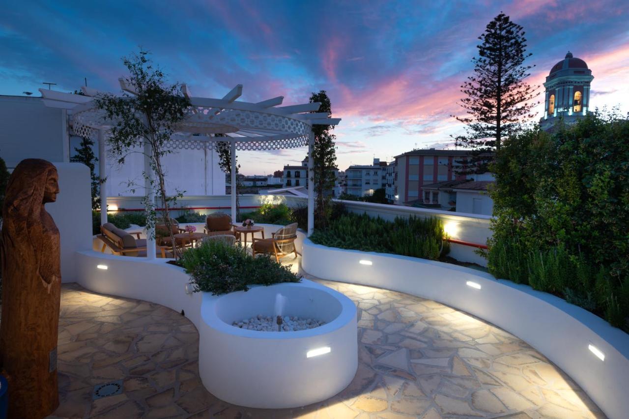 Hotel El Pilar Andalucia 埃斯特波纳 外观 照片
