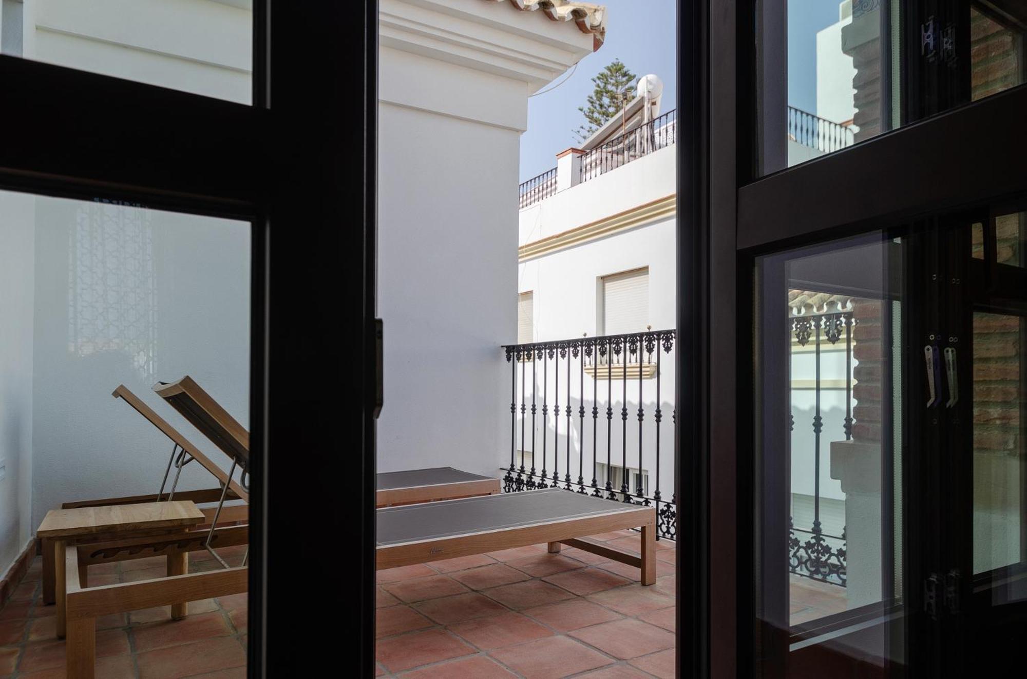 Hotel El Pilar Andalucia 埃斯特波纳 外观 照片